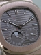 Patek Philippe - Nautilus r&eacute;f.5712G Image 2